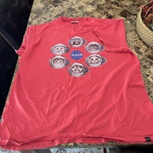 Men's XL Red Short Sleeve Graphic T-Shirt " Cats in Space"